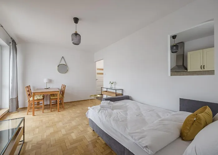 Katowicka Comfort By Bookinghost